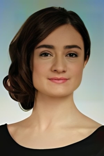 Actor Özlem Ünaldı