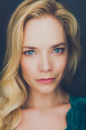 Actor Caitlin Mehner