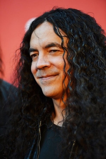 Actor Mike Inez
