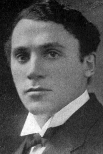 Actor Alexander Carr