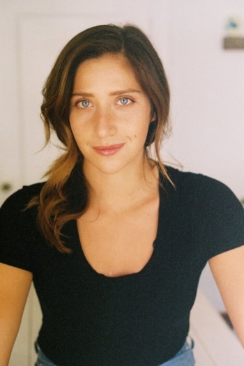 Actor Nika Burnett