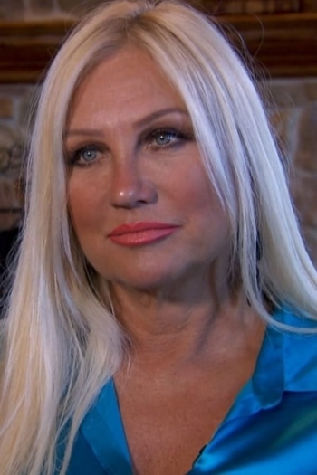 Actor Linda Hogan