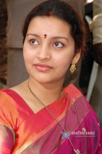 Actor Renu Desai