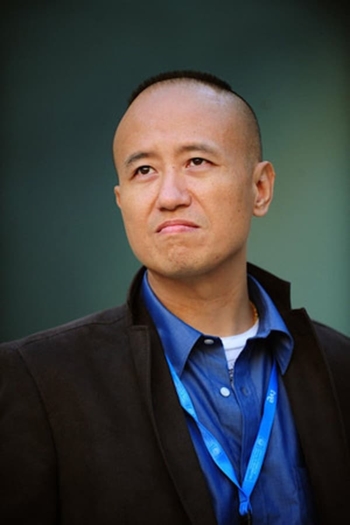 Film director Zhu Wen