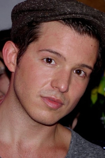 Actor Simon Curtis
