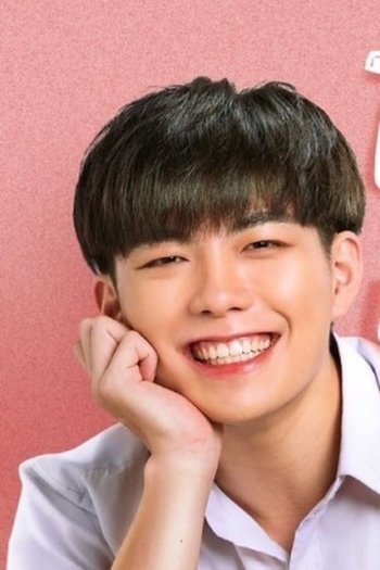 Actor Win Thanakom Minthananan