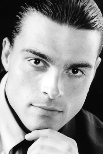 Actor Virgilio Olivari