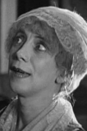 Actor Dorothea Wolbert