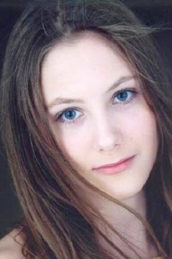 Actor Tessa Seciniarz