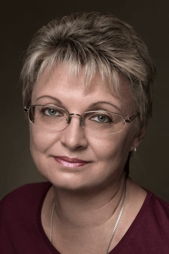 Actor Victoria Lederman