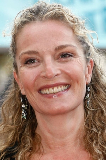 Actor Isabelle Renauld
