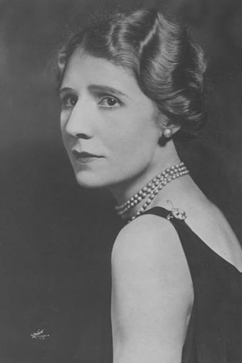 Actor Violet Kemble Cooper