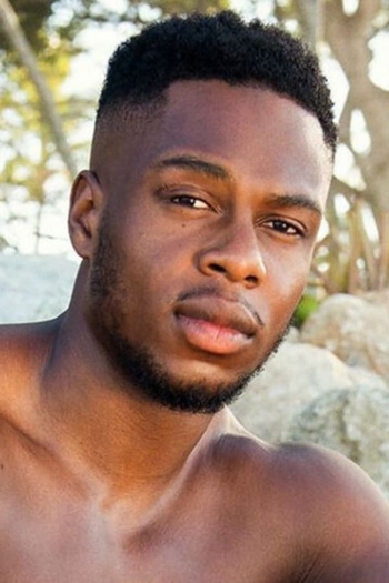 Actor Kelechi Dyke