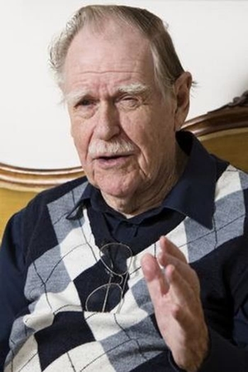 Actor Carl Mesterton