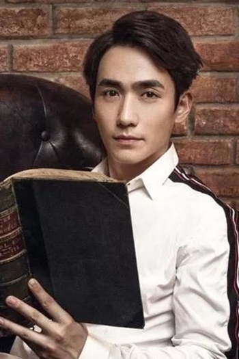 Actor Zhu Yilong