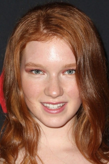 Actor Annalise Basso