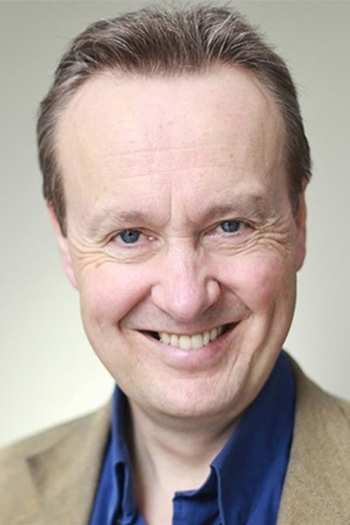 Actor Oliver Beamish