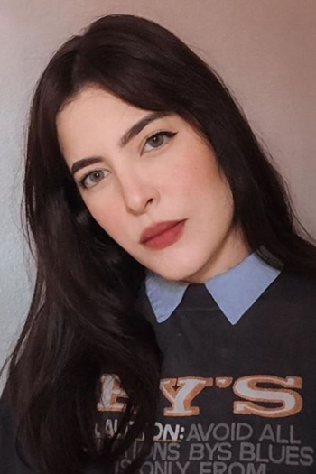 Actor Amanda Santiago