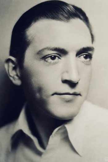 Actor Charles Emmett Mack