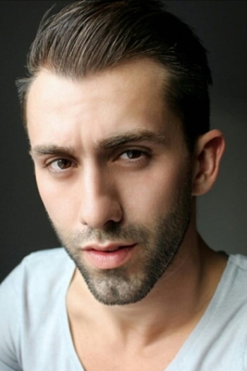 Actor Kenny Parks Jr.