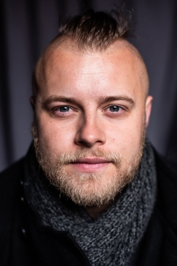 Actor Alexander Holloway