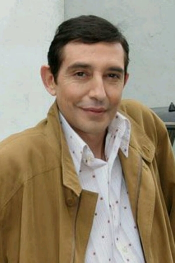 Actor Roberto Cairo