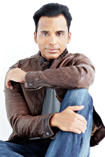 Actor Jon Secada