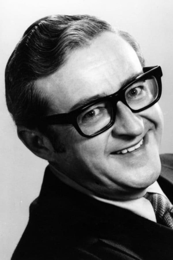 Actor Joe Flynn