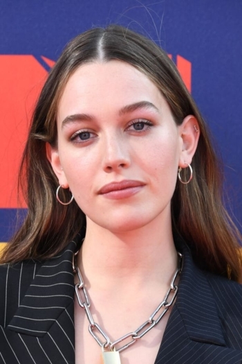 Actor Victoria Pedretti