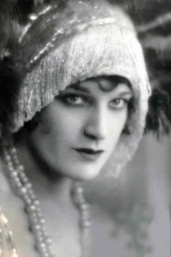 Actor Edna Mae Cooper