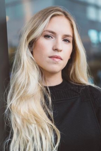 Actor Claudia Bouvette