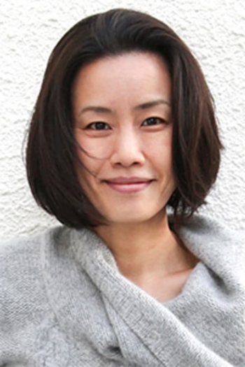 Actor Makiko Watanabe