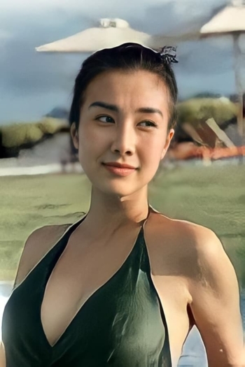 Actor Phakkasupat Pecharawiwat Aomzaa