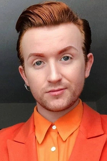 Actor Alexander Joseph Mills