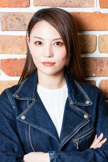 Actor Asami Tano
