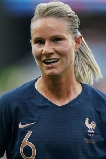 Actor Amandine Henry