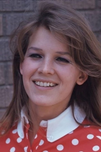 Actor Valerie Kairys