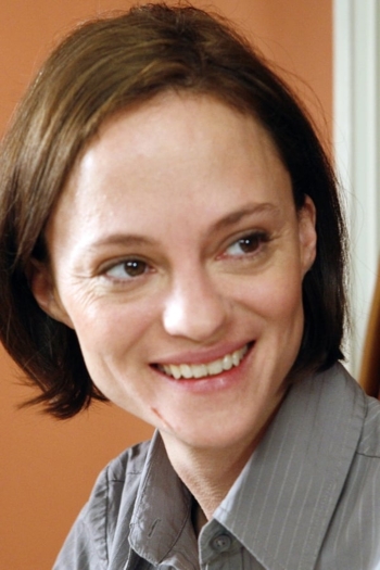 Actor Angela Bettis