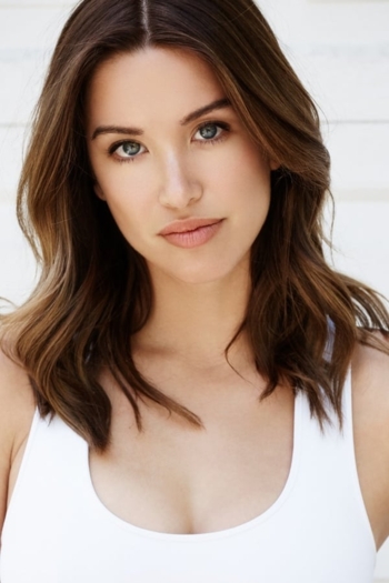 Actor Melissa Bolona