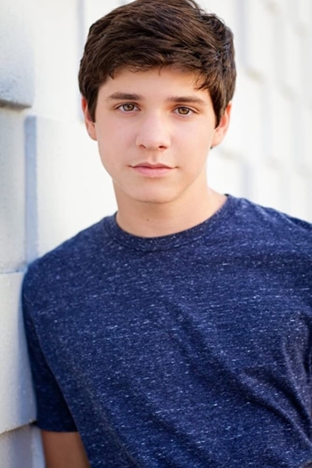 Actor Braeden Lemasters