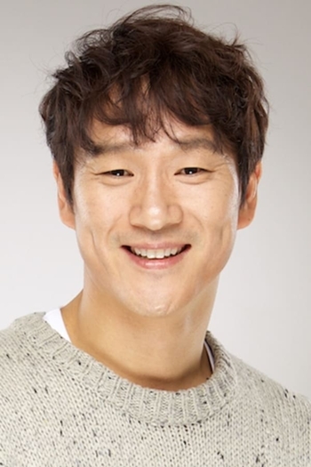 Actor Lee Ju-won