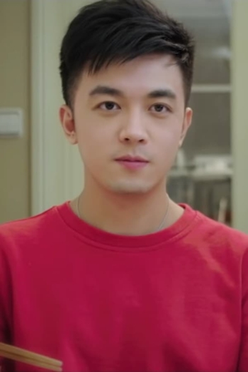 Actor Jun Yuan Bai