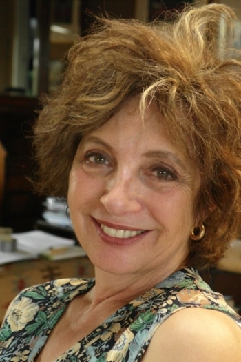 Actor Lynzee Klingman