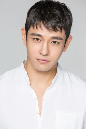 Actor Lim Yoon-ho