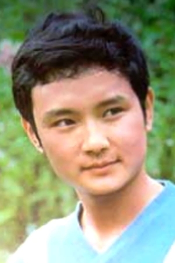 Actor Ouyang Fenqiang