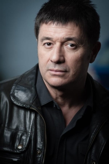 Actor Adrian Formosa