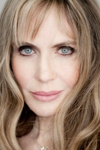 Actor Elizabeth Kemp