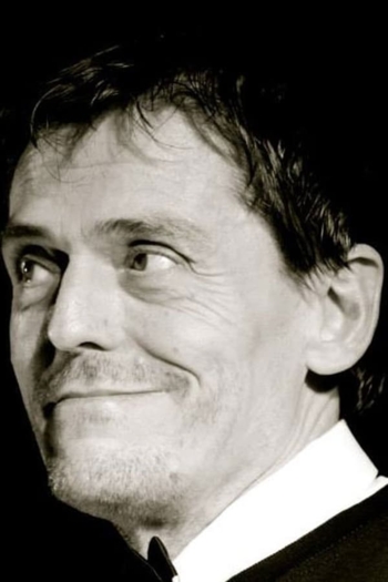 Actor Roberto Freak Antoni