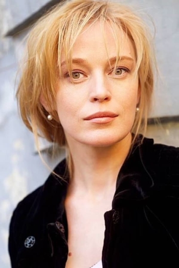 Actor Elita Kļaviņa