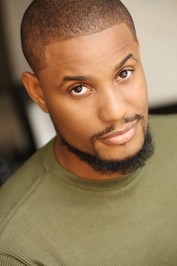 Actor Alexx Ekubo